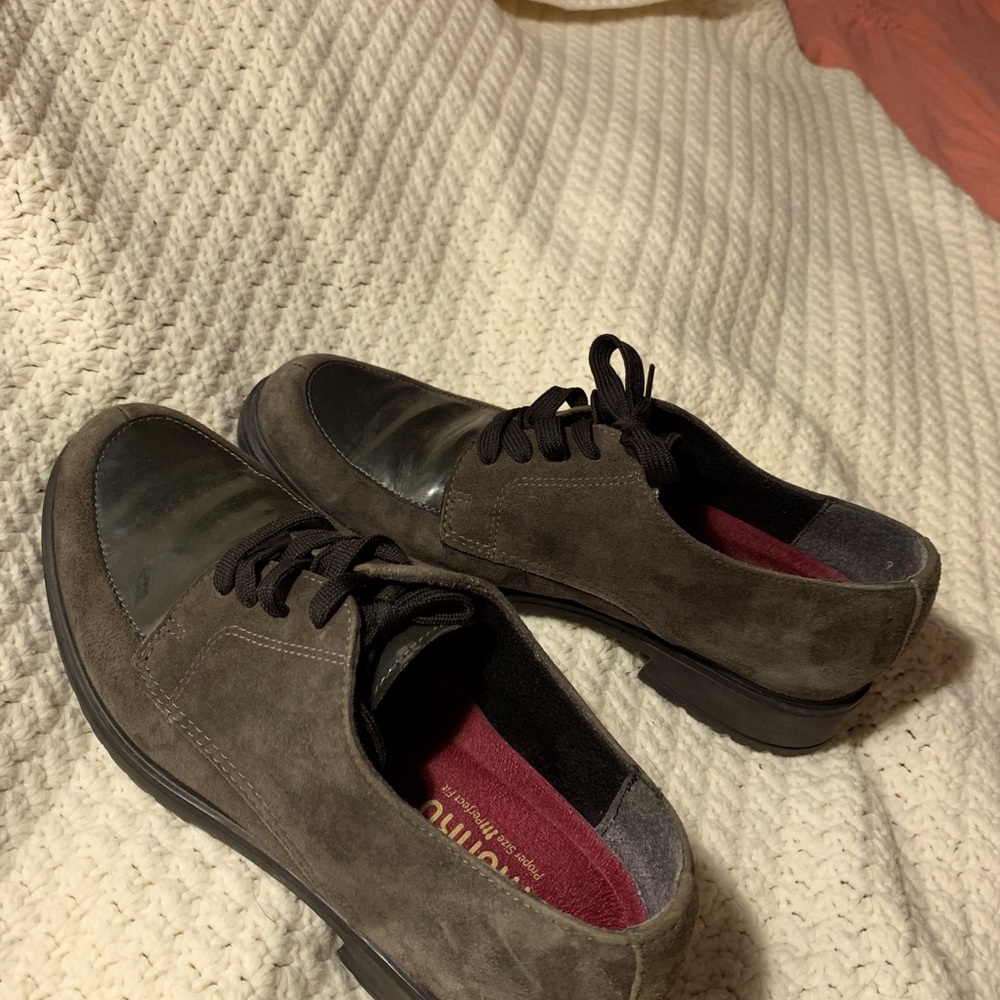 Suede lace up dress shoe